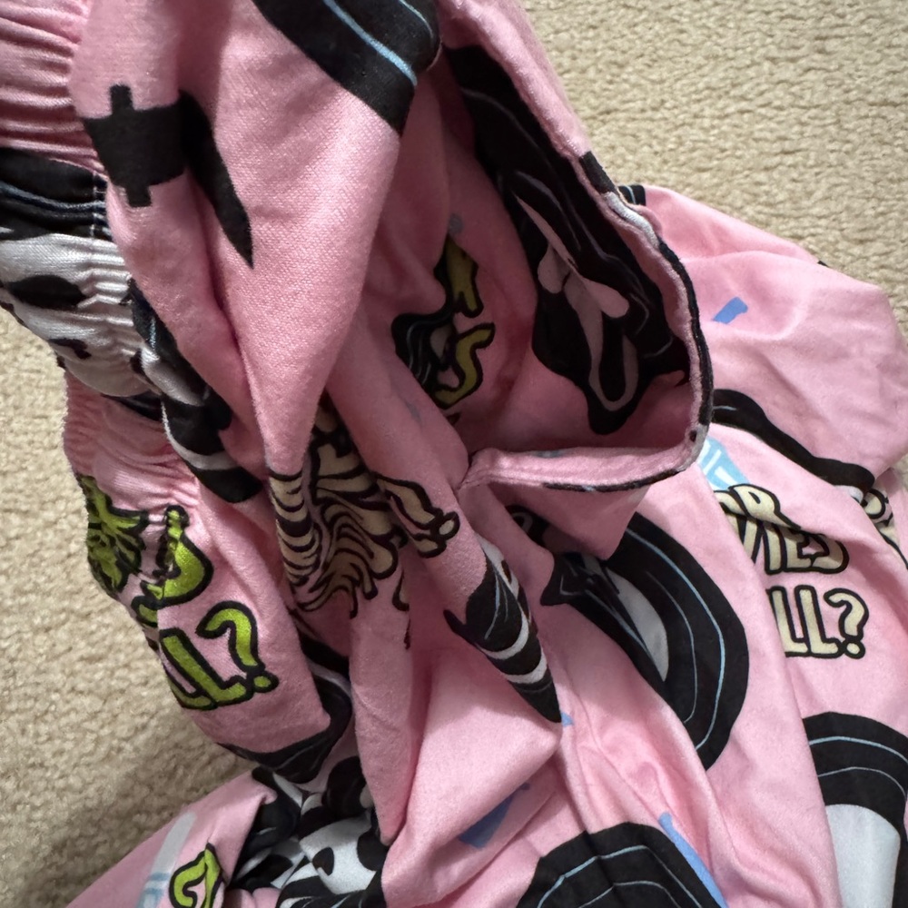 Ghostface baby pink women’s pajamas pants - Picture 4 of 6
